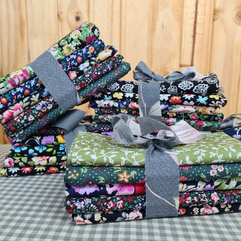 Fat Quarter Jumble Bundle - Flowers At Midnight