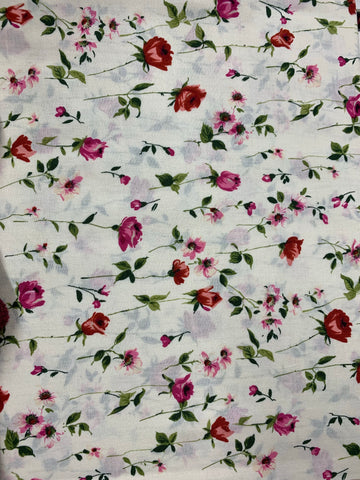 Roses - Dainty red and pink roses on white back ground (sold in 25cm units)